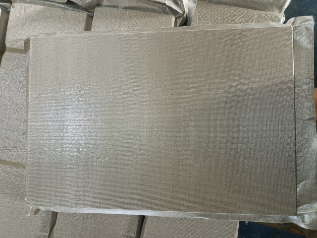 STP保溫板用于電動(dòng)汽車行業(yè)市場“一片藍(lán)?！?></div>
                            <div   id=